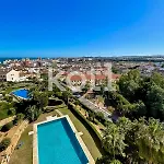 Apartament Koti - Royal Park *