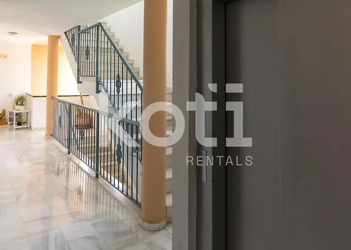 Koti - Royal Park Apartment *