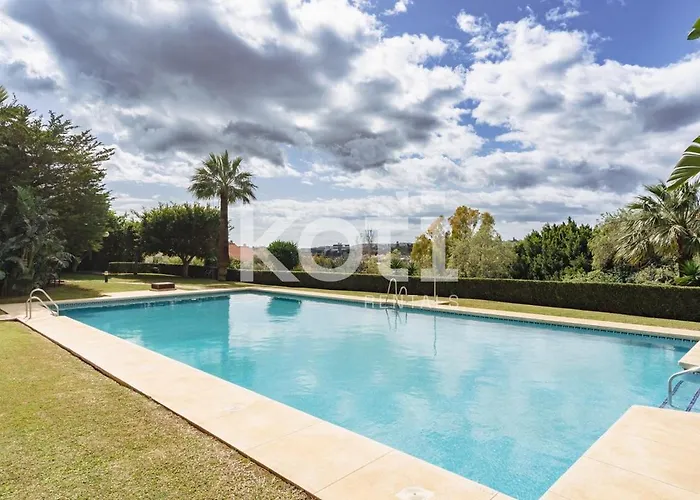 Koti - Royal Park Apartment